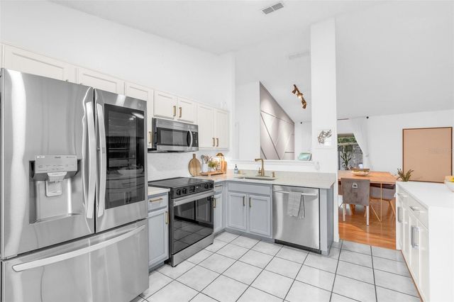 2704 LIBBYS LANE, Ocoee, FL 34761