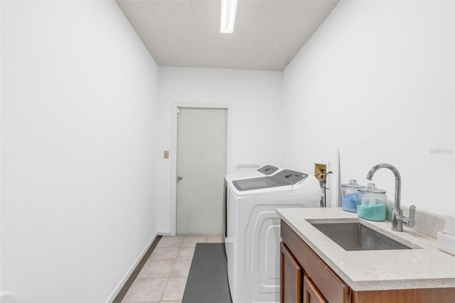 2704 LIBBYS LANE, Ocoee, FL 34761