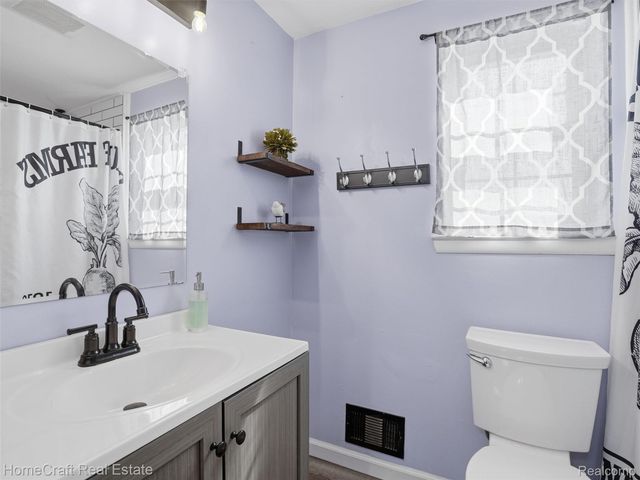 32463 STEINHAUER Street, Westland, MI 48186