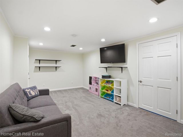 32463 STEINHAUER Street, Westland, MI 48186