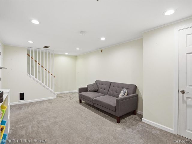 32463 STEINHAUER Street, Westland, MI 48186