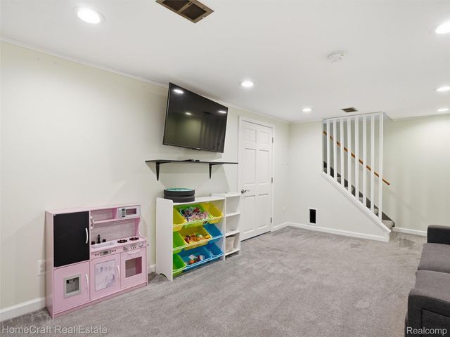 32463 STEINHAUER Street, Westland, MI 48186