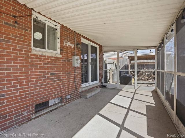 32463 STEINHAUER Street, Westland, MI 48186