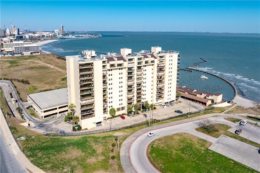 1400 Ocean Dr 502-A, Corpus Christi, TX 78404