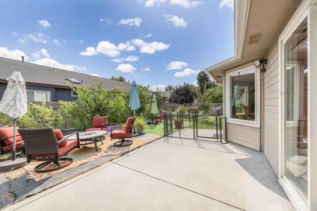 6501 Outlook Dr, Boise, ID 83714