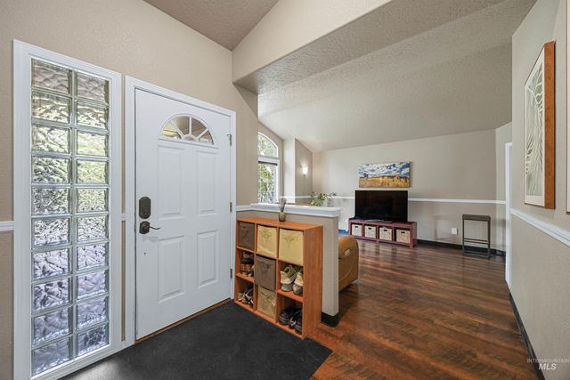 6501 Outlook Dr, Boise, ID 83714