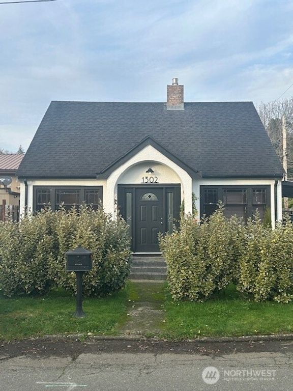 1302 W 5th Street, Aberdeen, WA 98520