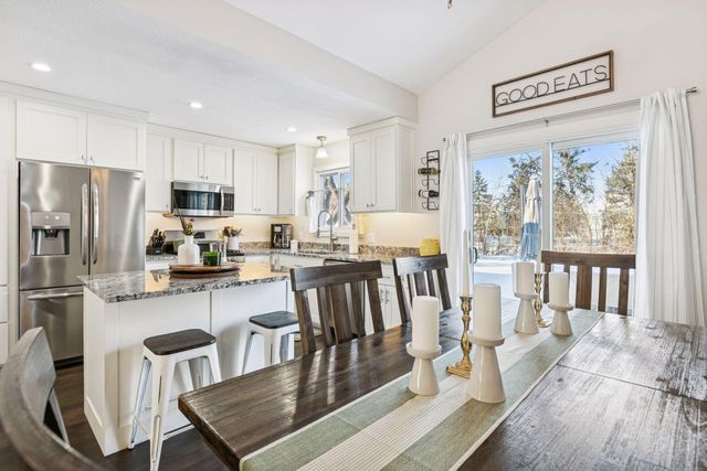 907 132nd Lane NE, Blaine, MN 55434