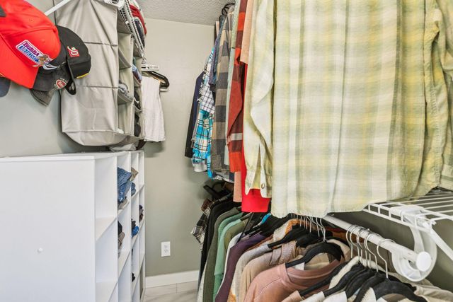 907 132nd Lane NE, Blaine, MN 55434