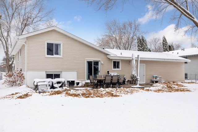 907 132nd Lane NE, Blaine, MN 55434