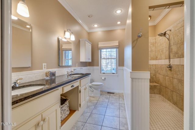 1001 Fiddlers Way, Kingsport, TN 37664