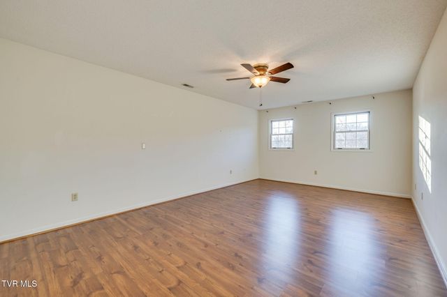 1001 Fiddlers Way, Kingsport, TN 37664