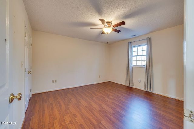 1001 Fiddlers Way, Kingsport, TN 37664