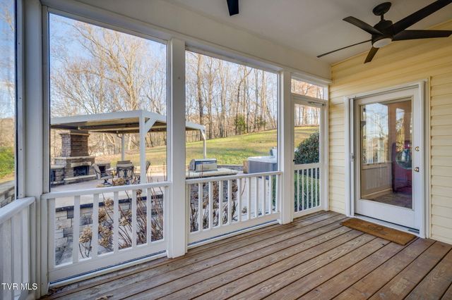 1001 Fiddlers Way, Kingsport, TN 37664