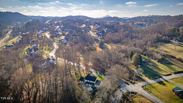 1001 Fiddlers Way, Kingsport, TN 37664