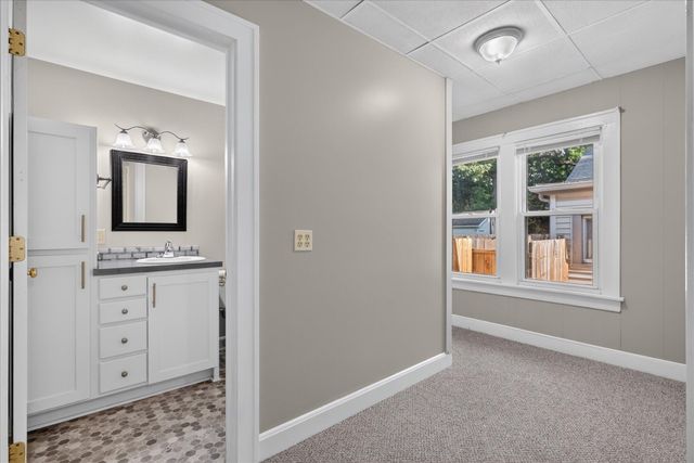 1159 Benjamin Avenue SE, Grand Rapids, MI 49506