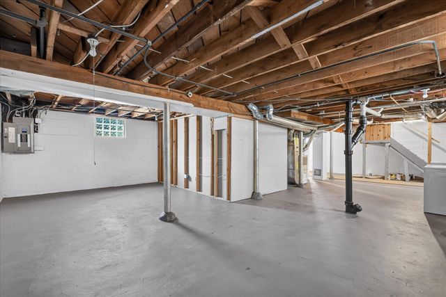1159 Benjamin Avenue SE, Grand Rapids, MI 49506