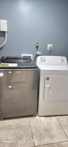 1327 Cherry Hills Road NE, Palm Bay, FL 32905