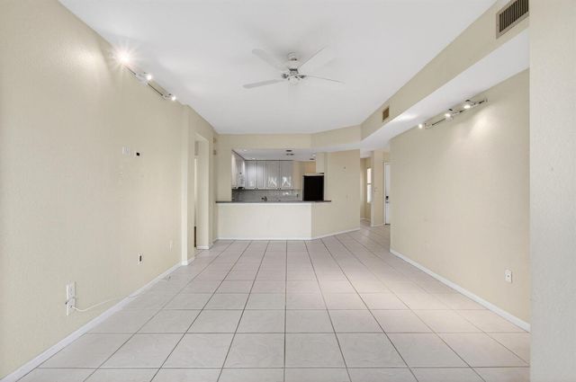 12468 Crystal Pointe Drive 102, Boynton Beach, FL 33437