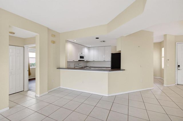 12468 Crystal Pointe Drive 102, Boynton Beach, FL 33437