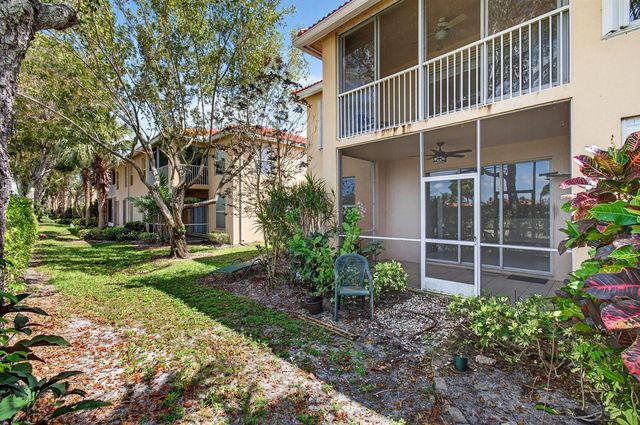 12468 Crystal Pointe Drive 102, Boynton Beach, FL 33437