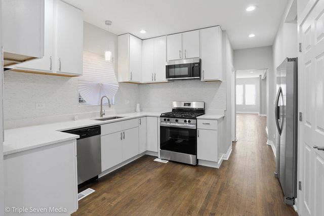 7520 S CARPENTER Street, Chicago, IL 60620