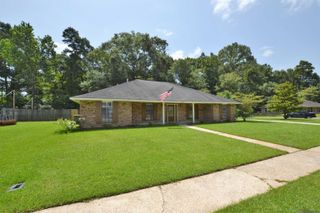 2530 Chantulane Ave, Denham Springs, LA 70726