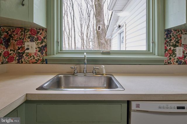 320 LOOP RD, Boalsburg, PA 16827