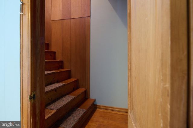 320 LOOP RD, Boalsburg, PA 16827