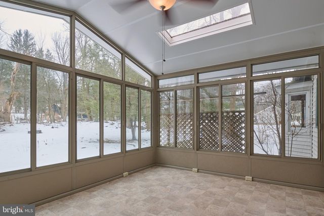 320 LOOP RD, Boalsburg, PA 16827