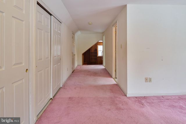 320 LOOP RD, Boalsburg, PA 16827