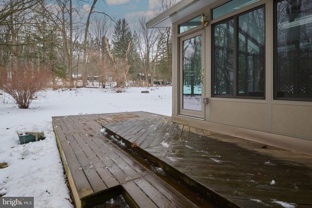 320 LOOP RD, Boalsburg, PA 16827