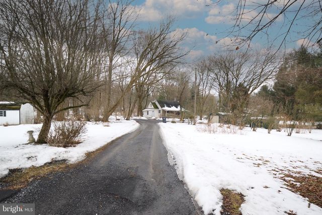 320 LOOP RD, Boalsburg, PA 16827