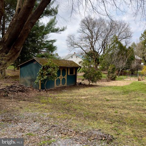 320 LOOP RD, Boalsburg, PA 16827
