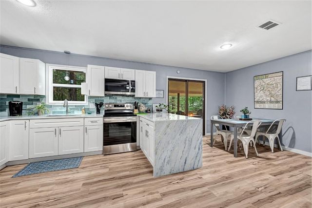 6 Ipswich Drive, Bella Vista, AR 72714