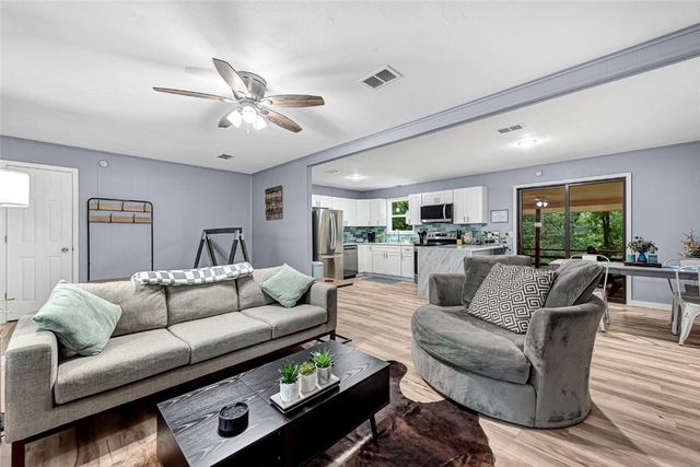 6 Ipswich Drive, Bella Vista, AR 72714