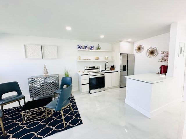 2316 Freedom Street, Hollywood, FL 33020