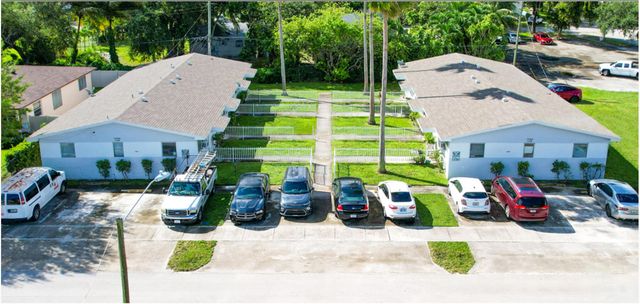 2316 Freedom Street, Hollywood, FL 33020