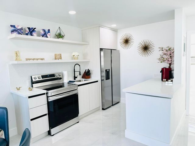 2316 Freedom Street, Hollywood, FL 33020