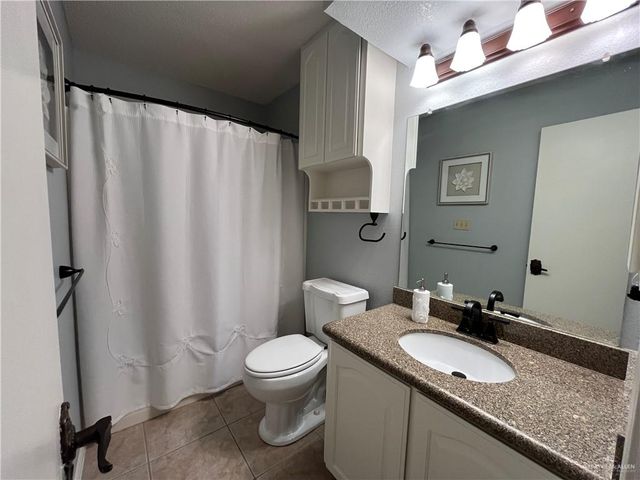 424 Rexine Drive, Alamo, TX 78516