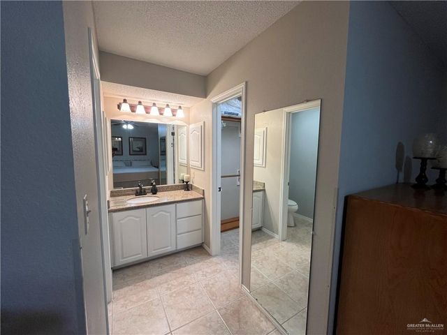 424 Rexine Drive, Alamo, TX 78516