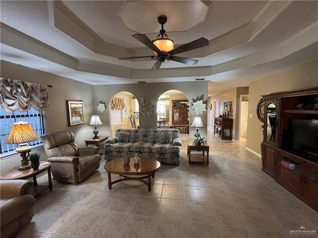 424 Rexine Drive, Alamo, TX 78516