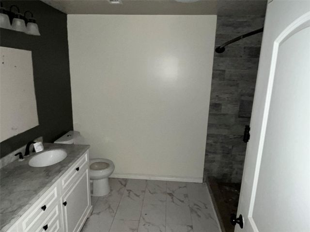 109 Buffalo Trail, Lake Jackson, TX 77566