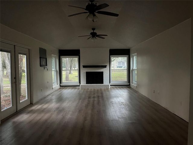 109 Buffalo Trail, Lake Jackson, TX 77566