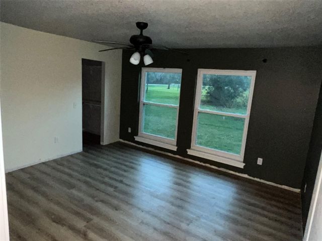 109 Buffalo Trail, Lake Jackson, TX 77566