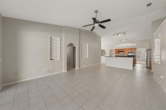 5146 NEW SAVANNAH CIRCLE, Wesley Chapel, FL 33545