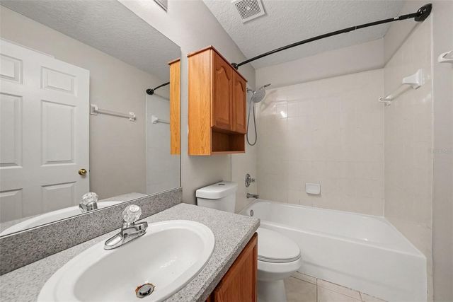 5146 NEW SAVANNAH CIRCLE, Wesley Chapel, FL 33545