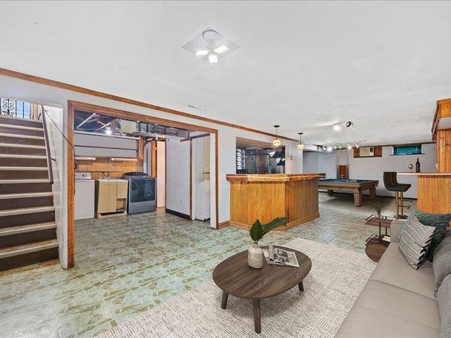 8827 W Lawn Avenue, Milwaukee, WI 53225