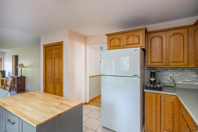 1752 HUNTERS GLEN DRIVE, Oshkosh, WI 54904