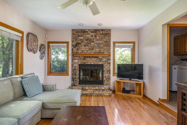 1752 HUNTERS GLEN DRIVE, Oshkosh, WI 54904